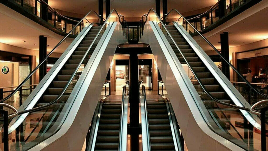 Facility Services for Retail: Escalators in a Shopping Mall