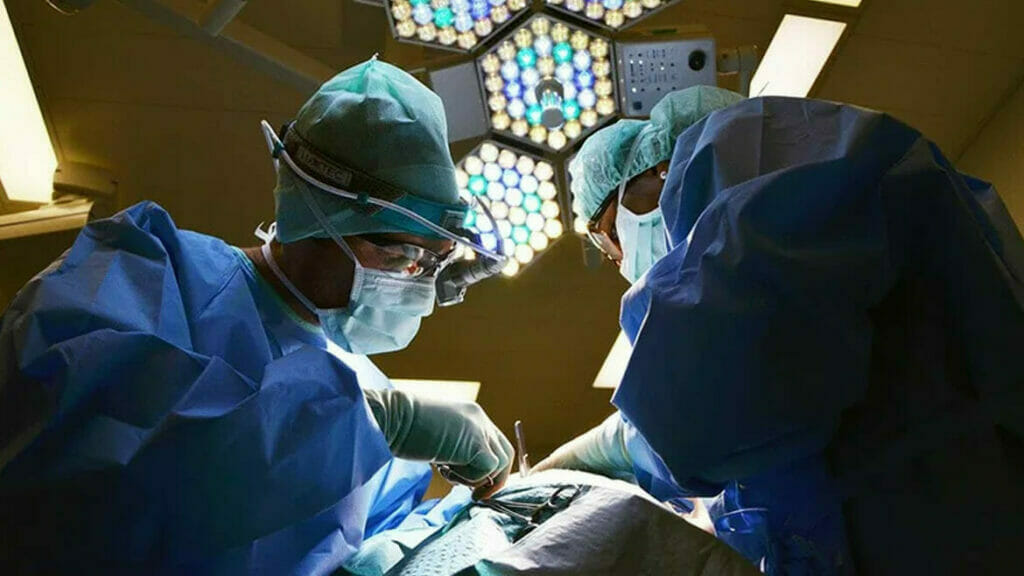 Healthcare Cleaning Services: Surgeons in Operating Room